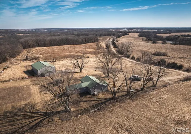 Homes for sale in Greencastle, MO | 61120 Jubilee, Greencastle, MO 63545 | MLS# MIS26039512