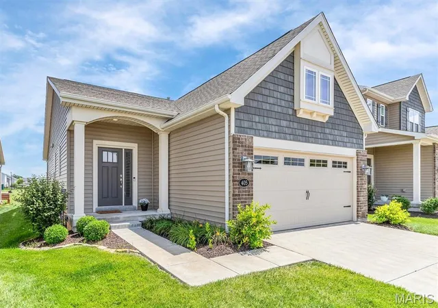 2nd image of 405 Copperfield Ct, Saint Charles, MO 63301 | MLS# MIS26039525