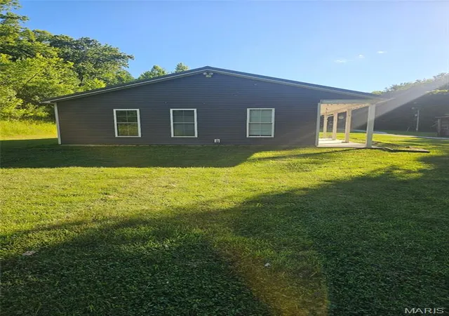 4th image of 1329 Poor Farm Hollow Rd, Hardin, IL 62047 | MLS# MIS26039529