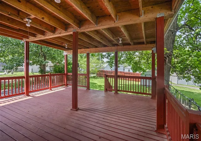image of 323 N 37th St, Belleville, IL 62226 | MLS# MIS26039547