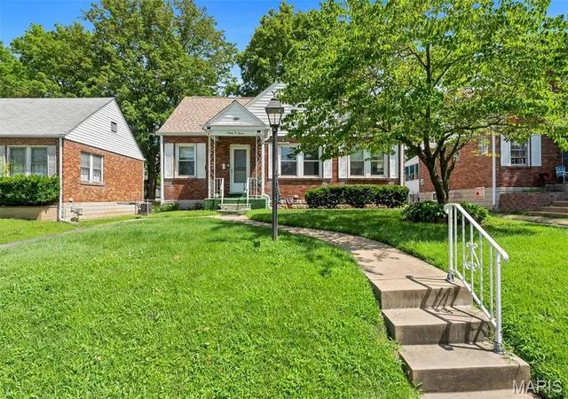 Photo 3 of Sale Pending at 9007 Osage Ln, St Louis, MO 63114 | MLS# MIS26039548 | Listing updated on 2026-08-07