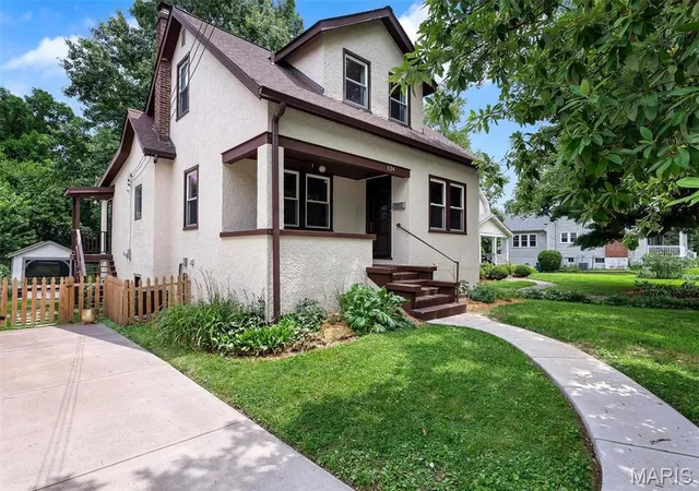 Homes for sale in Webster Groves, MO | 634 Yeddo Ave, Webster Groves, MO 63119 | MLS# MIS26039565
