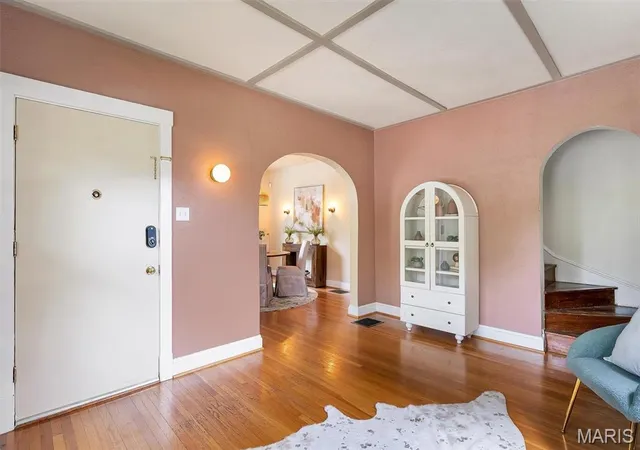 Homes for sale in Webster Groves, MO | 634 Yeddo Ave, Webster Groves, MO 63119 | MLS# MIS26039565
