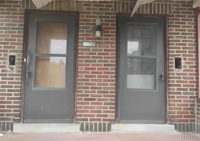 Photo 2 of Multi family home for sale at 4700 Lee Ave, St Louis, MO 63115 | MLS# MIS26039583 | Listing updated on 2026-09-26