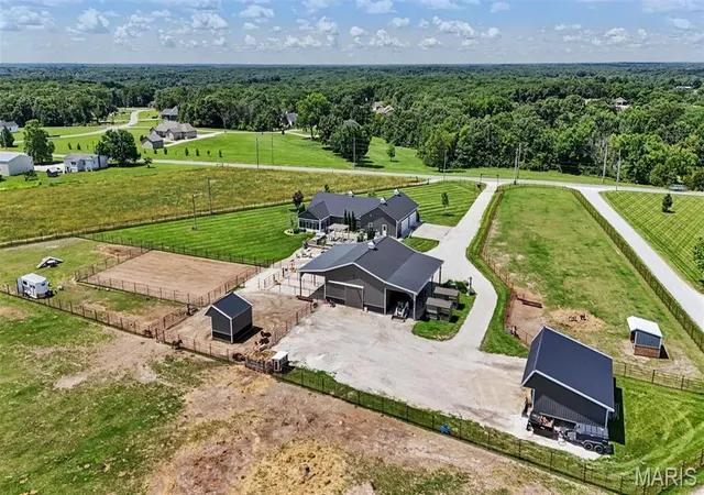 5th image of 219 Fieth Rd, Troy, MO 63379 | MLS# MIS26039605