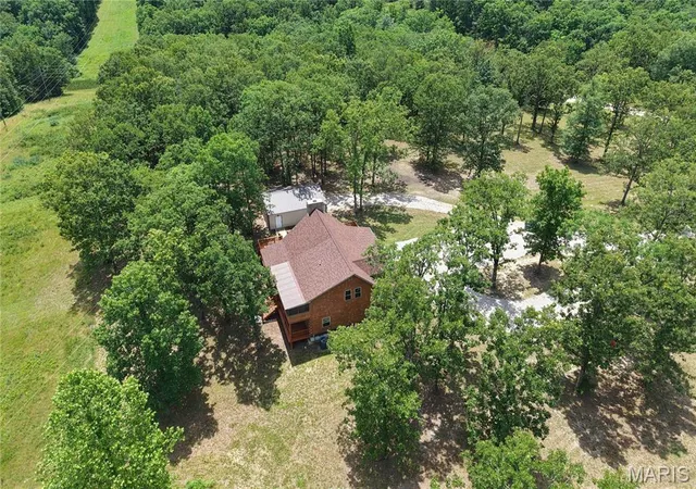 Homes for sale in Lebanon, MO | 23700 Snowberry Dr, Lebanon, MO 65536 | MLS# MIS26039622