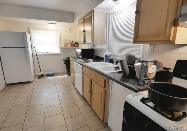 Photo 3 of Single family home for sale at 10113 Crown Point Dr, St Louis, MO 63136 | MLS# MIS26039624 | Listing updated on 2026-10-17