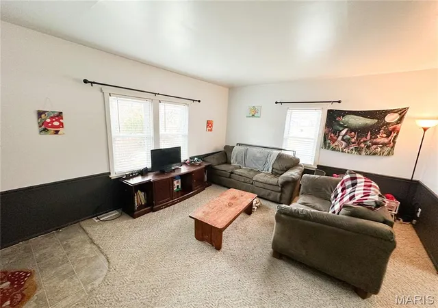 Homes for sale in Salem, MO | 807 E 4Th St, Salem, MO 65560 | MLS# MIS26039629
