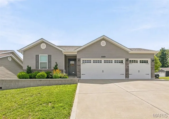 Homes for sale in Foristell, MO | 1100 Slapshot Dr, Foristell, MO 63348 | MLS# MIS26039638
