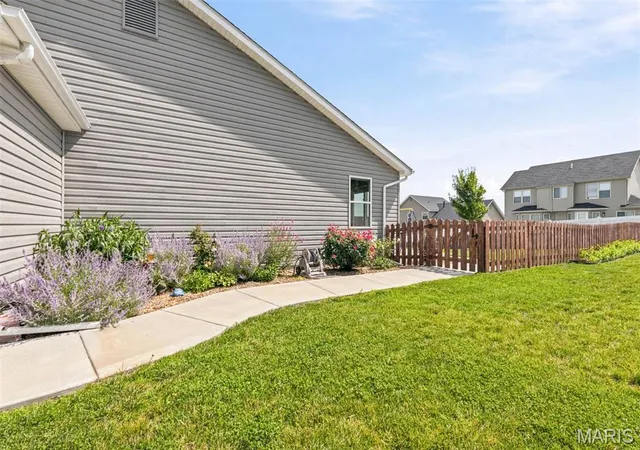 Homes for sale in Foristell, MO | 1100 Slapshot Dr, Foristell, MO 63348 | MLS# MIS26039638