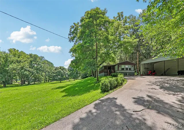 2nd image of 5059 Hill Dr, House Springs, MO 63051 | MLS# MIS26039651
