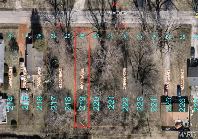 Homes for sale in Caseyville, IL | 8850 Botanical Ave, Caseyville, IL 62232 | MLS# MIS26039659