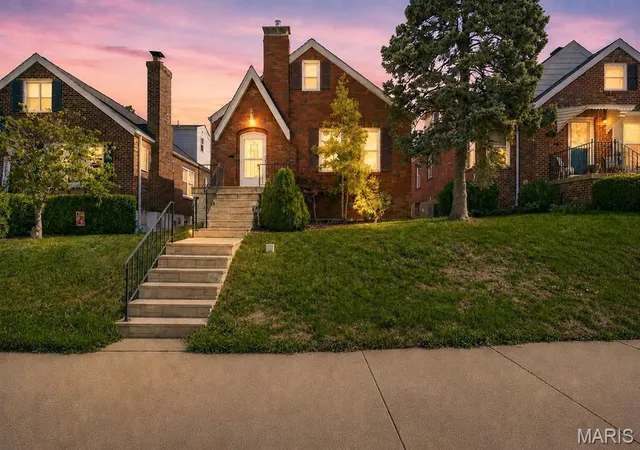 Homes for sale in Saint Louis, MO | 5621 Pernod Ave, Saint Louis, MO 63139 | MLS# MIS26039668