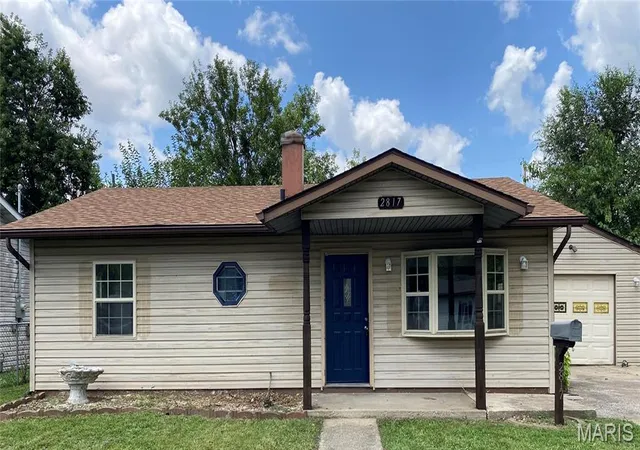 Photo 1 of Single family home for sale at 2817 Birch Ave, Granite City, IL 62040 | MLS# MIS26039669 | Listing updated on 2026-08-27