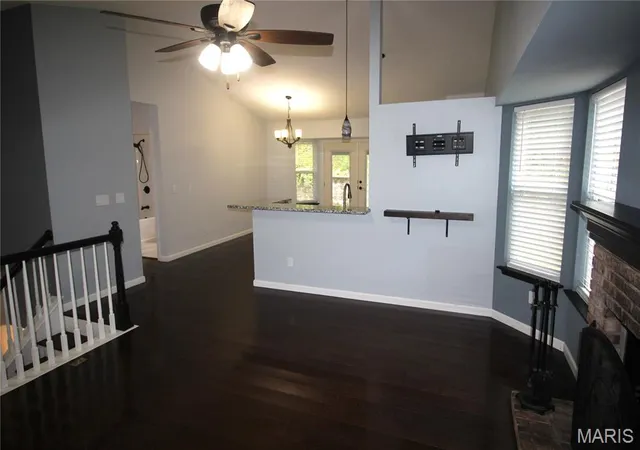 3rd image of 1511 Glenn Brooke Woods Cir, Ballwin, MO 63021 | MLS# MIS26039683