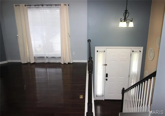 4th image of 1511 Glenn Brooke Woods Cir, Ballwin, MO 63021 | MLS# MIS26039683