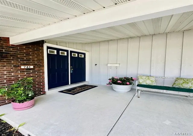 Homes for sale in Hazelwood, MO | 741 Lamplight Ln, Hazelwood, MO 63042 | MLS# MIS26039696