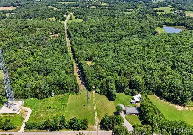 Homes for sale in New Haven, MO | 2792 Hwy C, New Haven, MO 63068 | MLS# MIS26039697