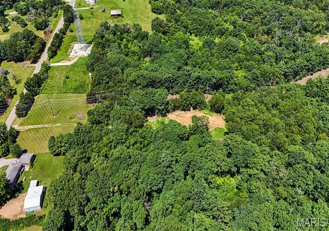 Homes for sale in New Haven, MO | 2792 Hwy C, New Haven, MO 63068 | MLS# MIS26039697