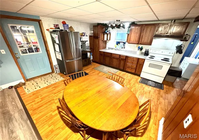 3rd image of 3412 Hwy 168, Palmyra, MO 63461 | MLS# MIS26039713