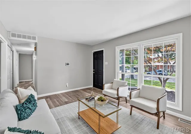 4th image of 11915 Benedetta Dr, Bridgeton, MO 63044 | MLS# MIS26039717
