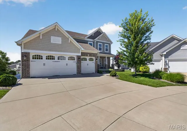 3rd image of 2385 Chemin Ave, Saint Charles, MO 63301 | MLS# MIS26039737