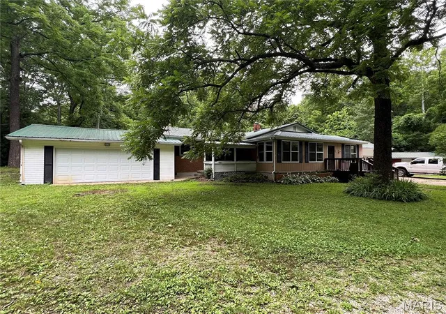 Homes for sale in Waynesville, MO | 20407 Hwy T, Waynesville, MO 65583 | MLS# MIS26039743