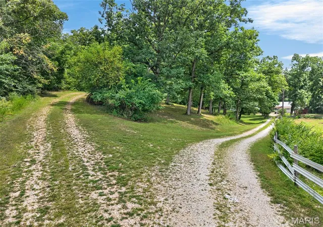 3rd image of 20407 Hwy T, Waynesville, MO 65583 | MLS# MIS26039743