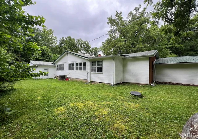 Homes for sale in Waynesville, MO | 20407 Hwy T, Waynesville, MO 65583 | MLS# MIS26039743