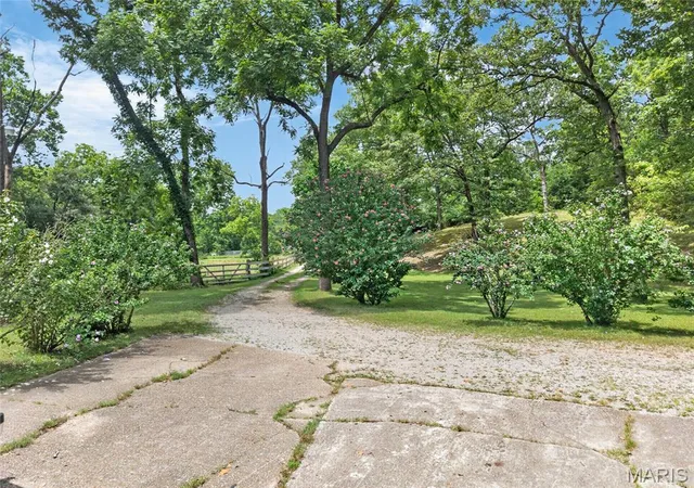 71st image of 20407 Hwy T, Waynesville, MO 65583 | MLS# MIS26039743