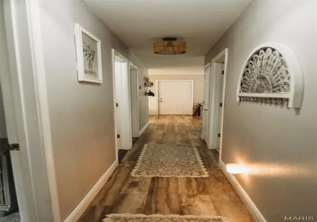 Photo 4 of Single family home for sale at 2815 W Lakeview Dr, Poplar Bluff, MO 63901 | MLS# MIS26039752 | Listing updated on 2026-07-27