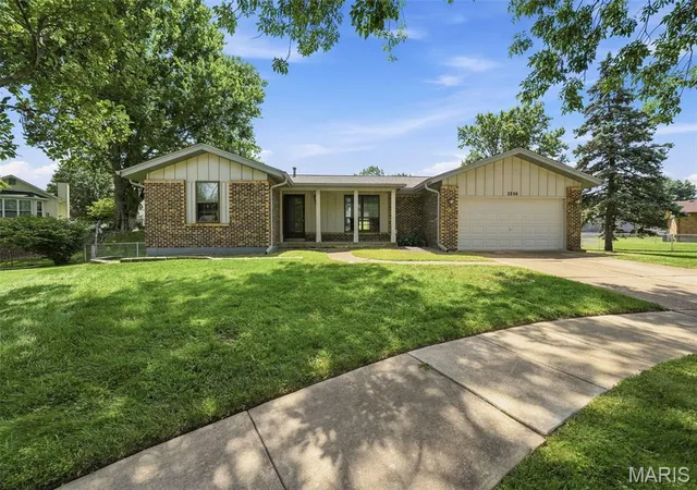 Homes for sale in Mehlville, MO | 2266 Halyard Ct, Mehlville, MO 63129 | MLS# MIS26039756