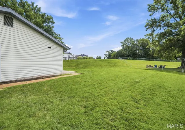 Homes for sale in Mehlville, MO | 2266 Halyard Ct, Mehlville, MO 63129 | MLS# MIS26039756