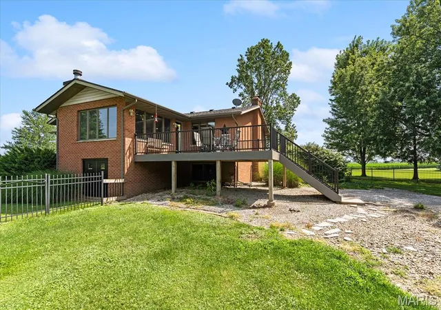 Photo 2 of Single family home for sale at 13 Timber Oak Dr, O Fallon, IL 62269 | MLS# MIS26039758 | Listing updated on 2026-09-13