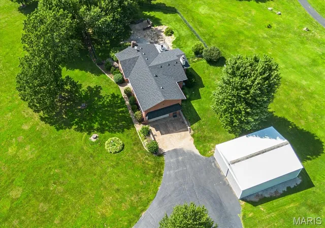 Photo 4 of Single family home for sale at 13 Timber Oak Dr, O Fallon, IL 62269 | MLS# MIS26039758 | Listing updated on 2026-09-13