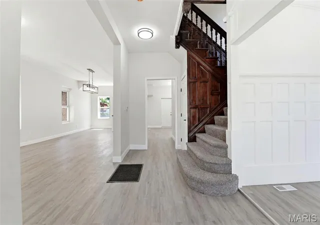 Photo 3 of Single family home for sale at 4266 Washington Blvd, Saint Louis, MO 63108 | MLS# MIS26039789 | Listing updated on 2026-10-15