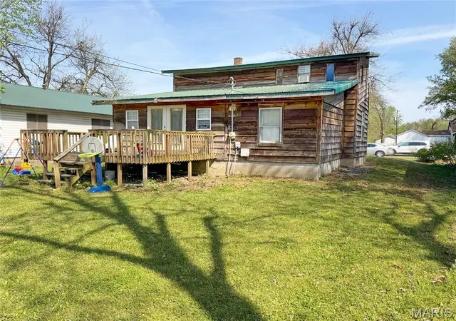 Homes for sale in Dexter, MO | 1408 Pine St, Dexter, MO 63841 | MLS# MIS26039797