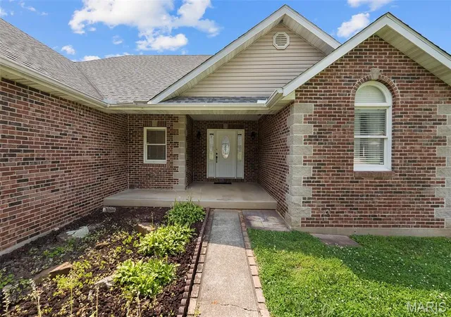 3rd image of 429 Diana St, Jackson, MO 63755 | MLS# MIS26039803