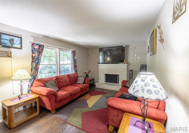 Homes for sale in Cape Girardeau, MO | 614 N Mount Auburn Rd, Cape Girardeau, MO 63701 | MLS# MIS26039820