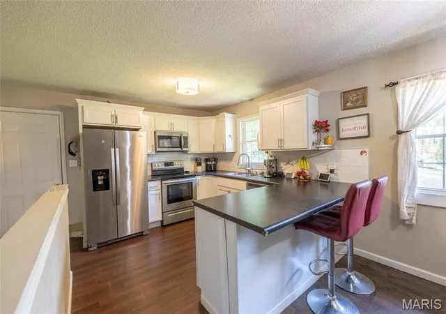 Homes for sale in Cape Girardeau, MO | 614 N Mount Auburn Rd, Cape Girardeau, MO 63701 | MLS# MIS26039820