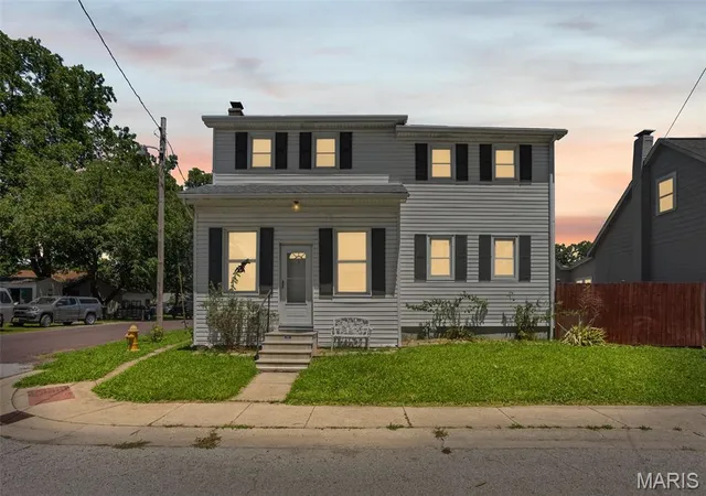 Homes for sale in Mascoutah, IL | 323 W Church St, Mascoutah, IL 62258 | MLS# MIS26039830