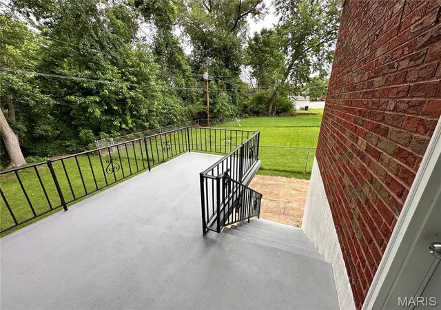Homes for sale in Unincorporated, MO | 3951 E Dallas Ct, Unincorporated, MO 63125 | MLS# MIS26039834