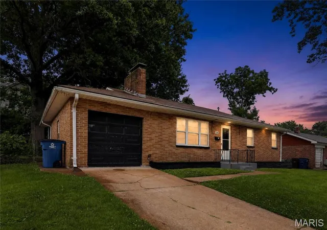 image of 1048 Wylin Ct, Saint Louis, MO 63135 | MLS# MIS26039841