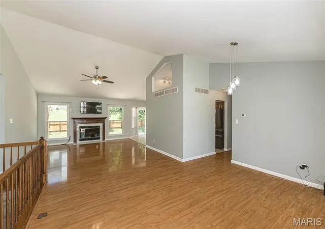 Homes for sale in Fenton, MO | 1600 Summerpoint Dr, Fenton, MO 63026 | MLS# MIS26039846