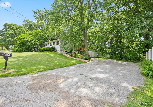 2nd image of 6240 Antire Rd, High Ridge, MO 63049 | MLS# MIS26039847