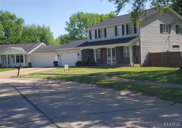 3rd image of 4012 Bugle Bend Dr, Florissant, MO 63034 | MLS# MIS26039850