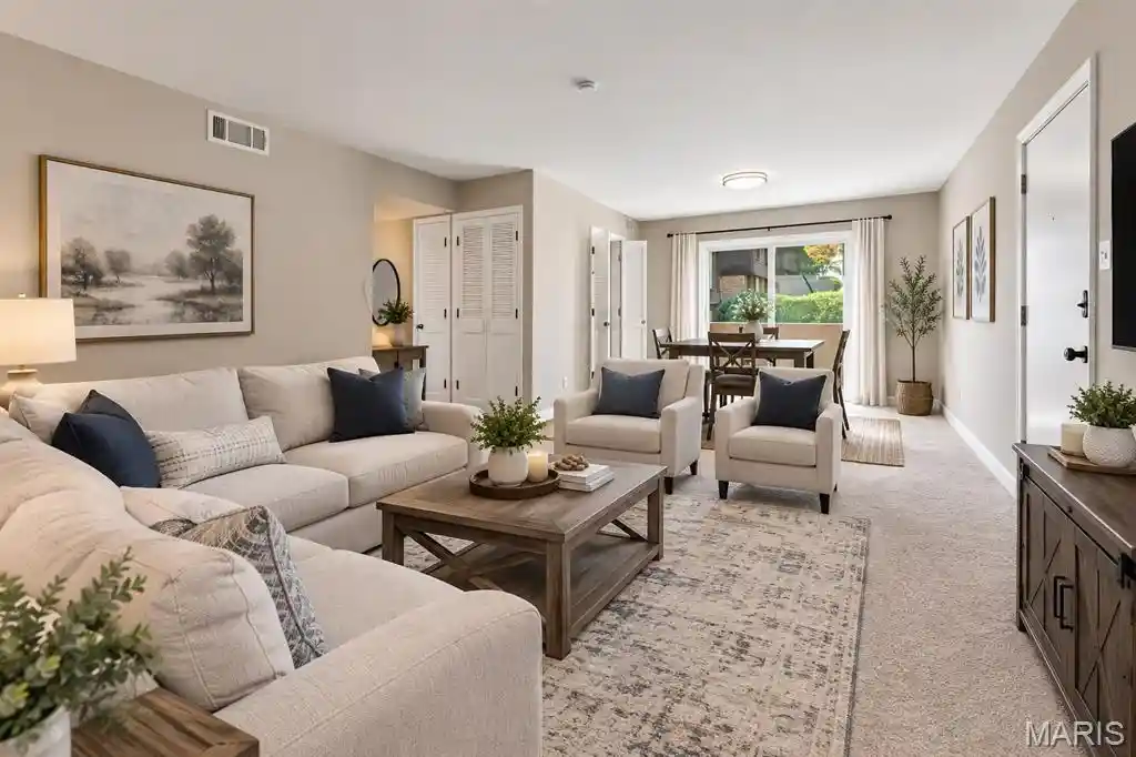 Listing Photo 2 - Condo for sale in 13485 Coliseum Dr located at 13485 Coliseum Dr, Chesterfield, MO 63017 - Unit 13485 Coliseum Dr