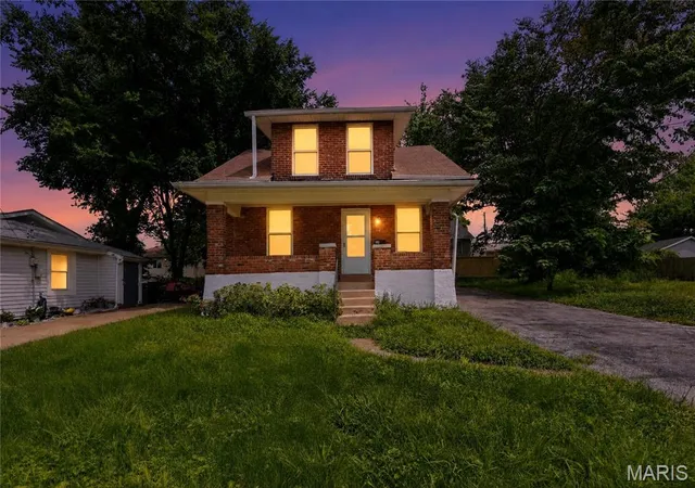 Homes for sale in Kirkwood, MO | 413 Saratoga St, Kirkwood, MO 63122 | MLS# MIS26039858