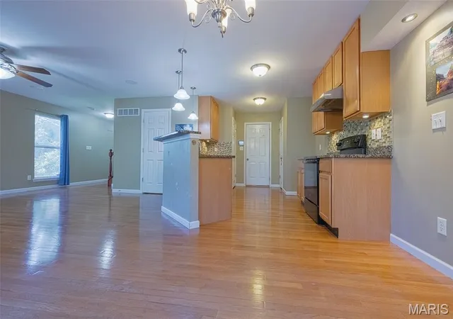 4th image of 1416 Bodmin Court, St Louis, MO 63129 | MLS# MIS26039863