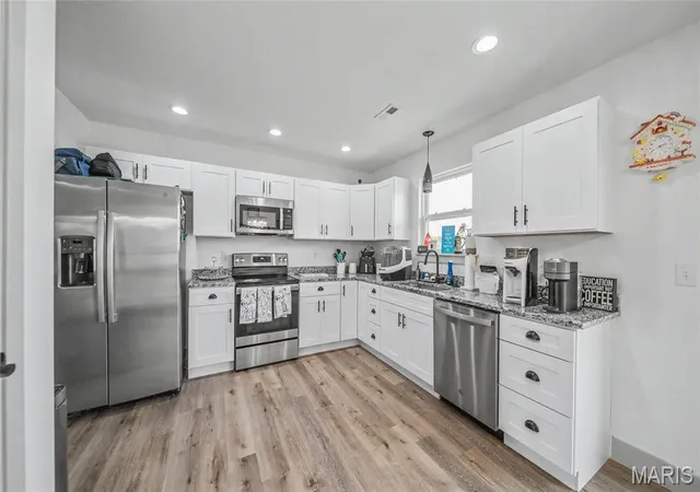 3rd image of 133 La Vista Dr, Waynesville, MO 65583 | MLS# MIS26039865